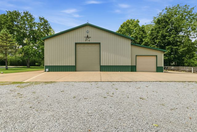 831 Osborne Ln, Murfreesboro, TN 37130