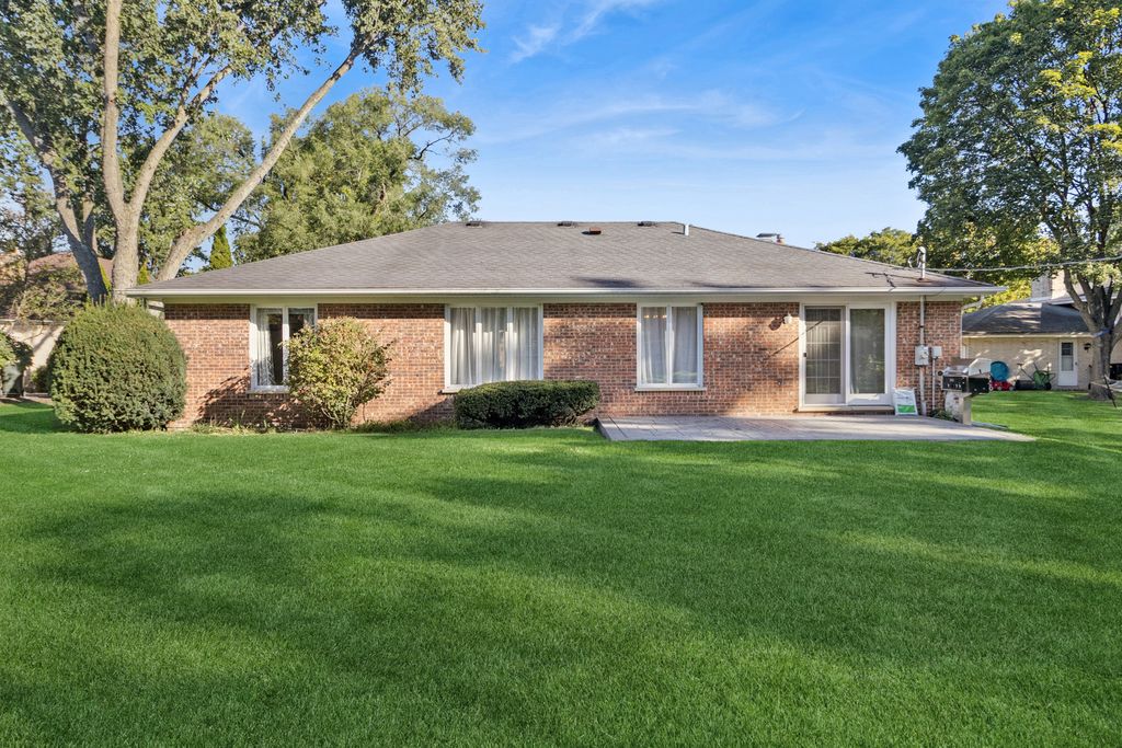 419 W Marion Street, Prospect Heights, IL 60070 — photo 2