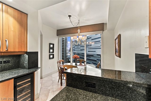 2747 Paradise Road 1205, Las Vegas, NV 89109