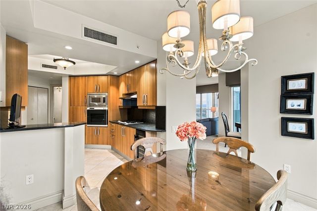 2747 Paradise Road 1205, Las Vegas, NV 89109