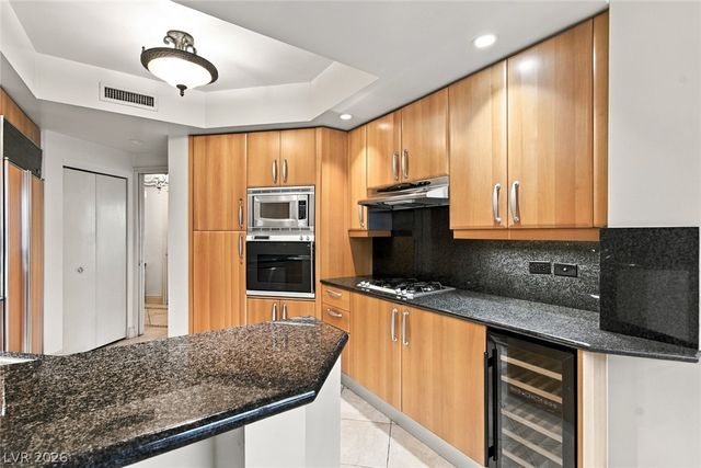 2747 Paradise Road 1205, Las Vegas, NV 89109