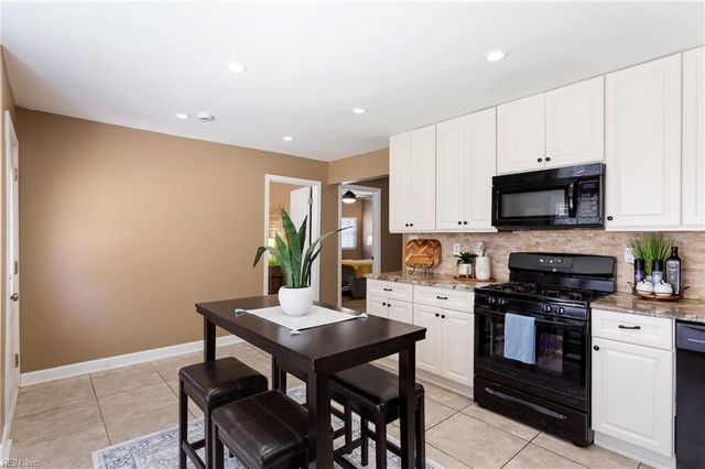 1408 Tatemstown RD, Chesapeake, VA 23324