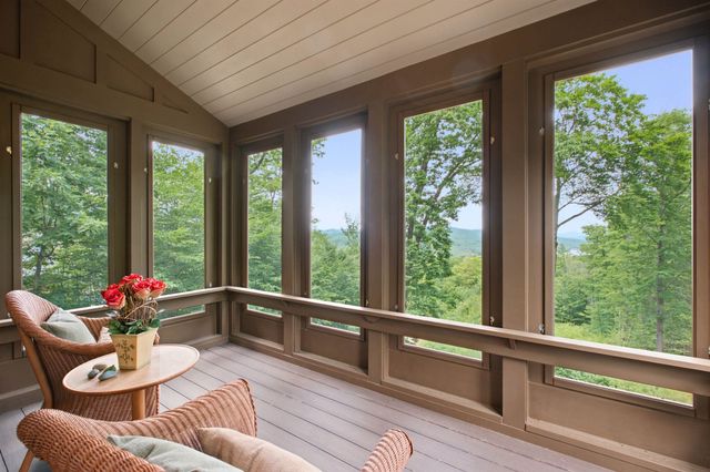 5 Peaked Hill Road, Ashland, NH 03217