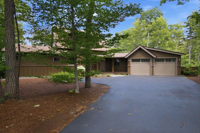 5 Peaked Hill Road, Ashland, NH 03217