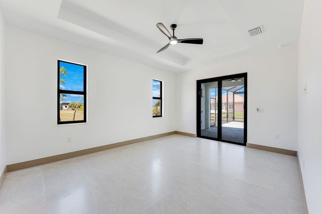 1925 NW 34th Place, Cape Coral, FL 33993