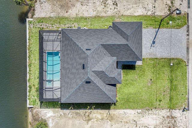 1925 NW 34th Place, Cape Coral, FL 33993