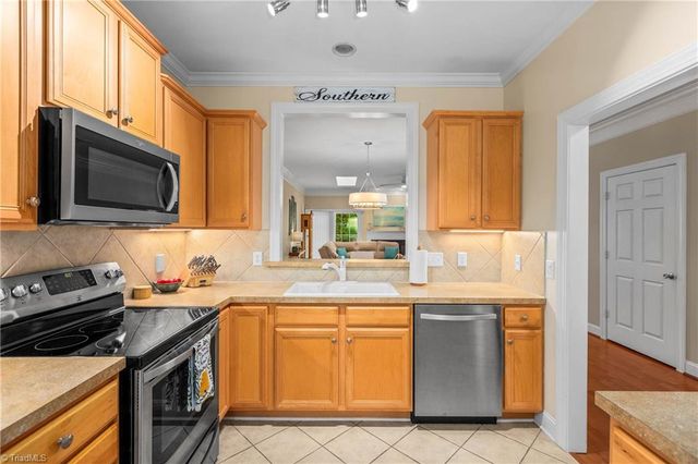 4260 Lumsden Lane, High Point, NC 27265