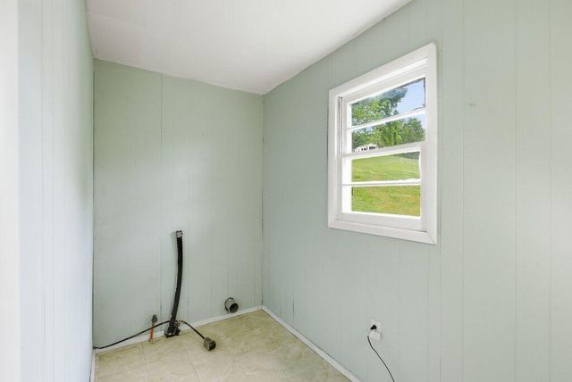 5780 Toestring Valley Road, Spring City, TN 37381