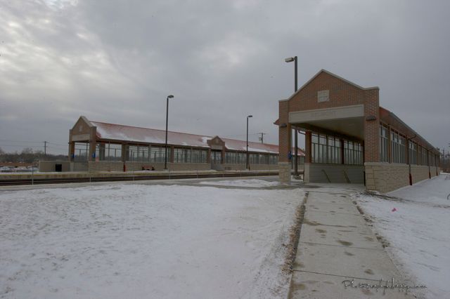 2423 OGDEN Avenue 9, Downers Grove, IL 60515