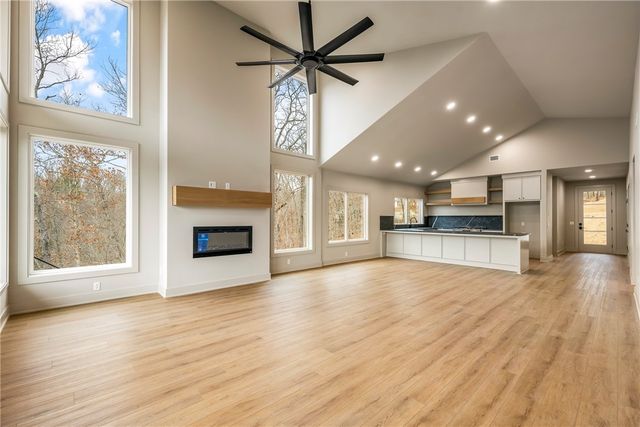 22 Hessle Circle, Bella Vista, AR 72714