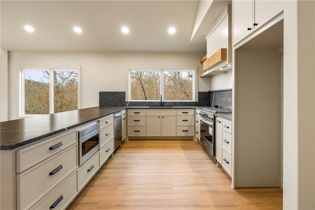 22 Hessle Circle, Bella Vista, AR 72714