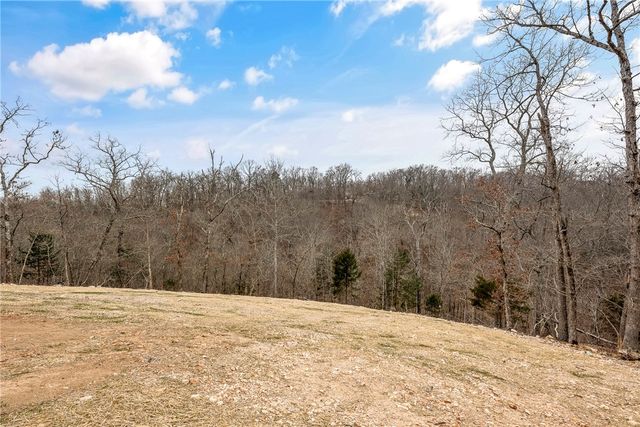 22 Hessle Circle, Bella Vista, AR 72714