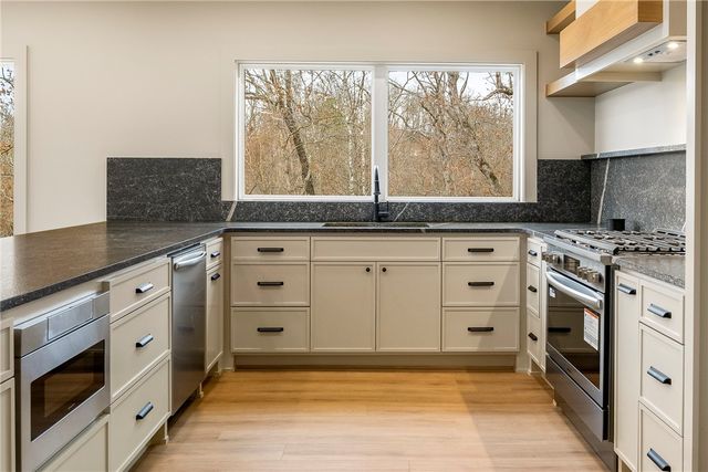 22 Hessle Circle, Bella Vista, AR 72714