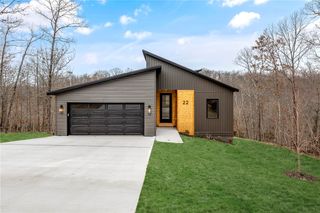 22 Hessle Circle, Bella Vista, AR 72714