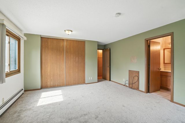 4 Pine Tree Drive 233, Arden Hills, MN 55112