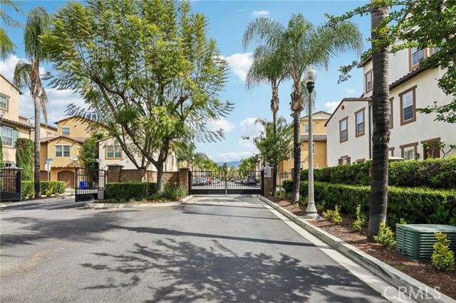 4183 Via Napoli, Montclair, CA 91763
