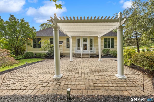 116 Pond View Drive, Watertown, CT 06795