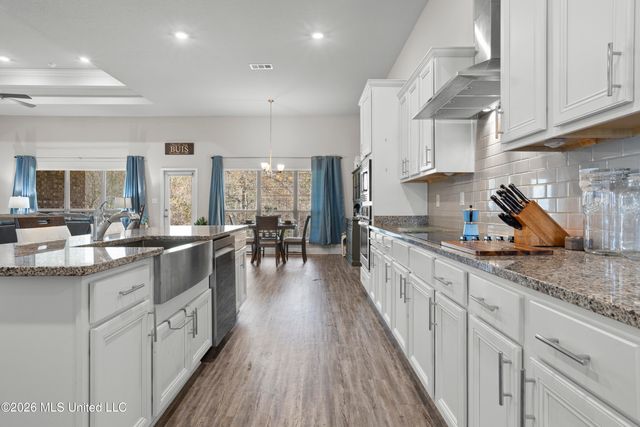 10641 Chapelwood Drive, Gulfport, MS 39503