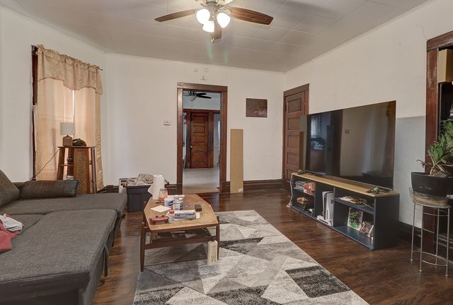 505 Fairbanks Avenue, Joliet, IL 60432