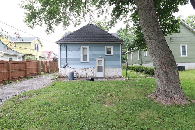 505 Fairbanks Avenue, Joliet, IL 60432