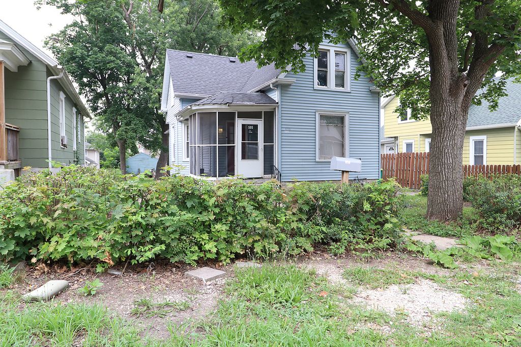 505 Fairbanks Avenue, Joliet, IL 60432
