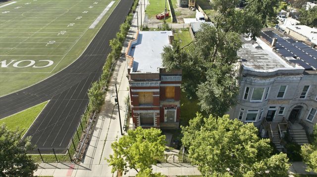 3311 W Monroe Street, Chicago, IL 60624