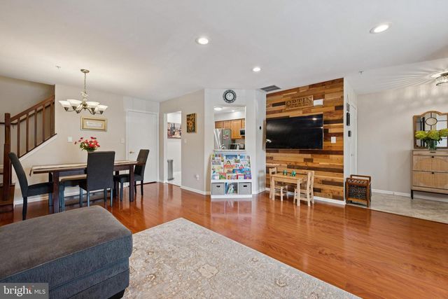 1103 WHARTON RD, Mount Laurel, NJ 08054