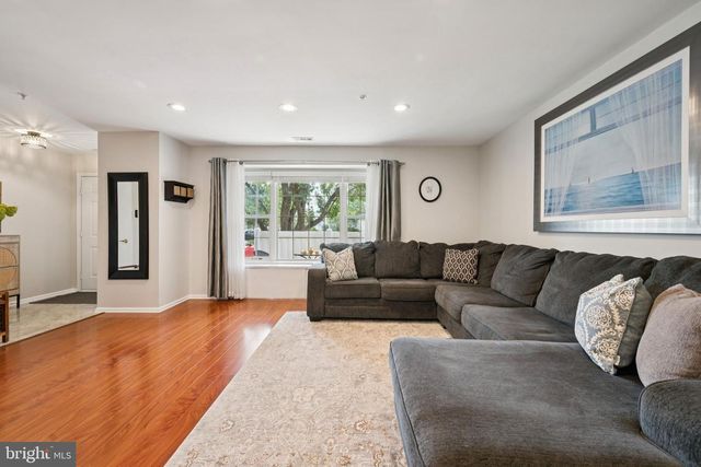 1103 WHARTON RD, Mount Laurel, NJ 08054