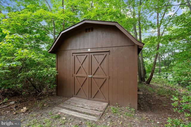 7335 PERRY LN, Lusby, MD 20657