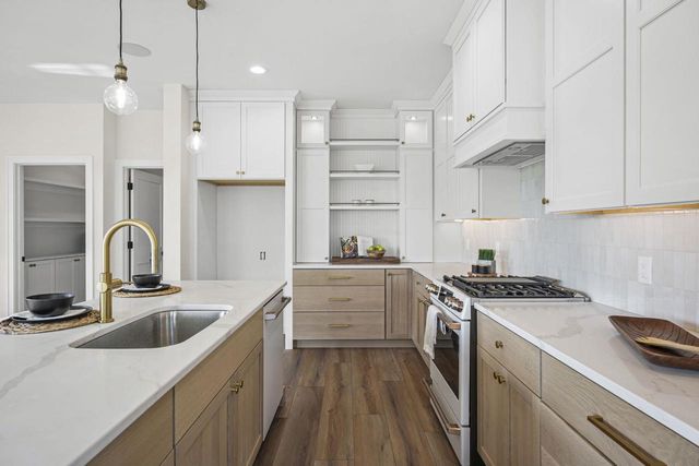 920 Carnoustie Way, Oregon, WI 53575