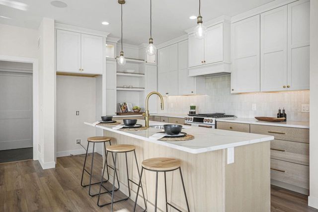 920 Carnoustie Way, Oregon, WI 53575