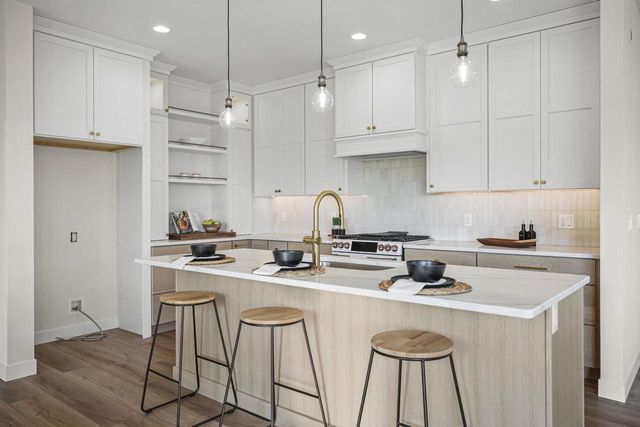 920 Carnoustie Way, Oregon, WI 53575