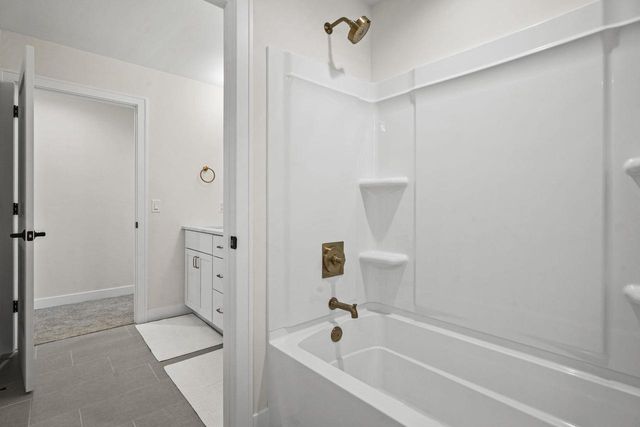 920 Carnoustie Way, Oregon, WI 53575