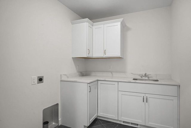 920 Carnoustie Way, Oregon, WI 53575