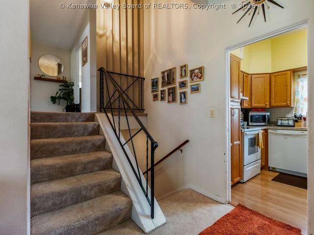 812 Carroll Road, Charleston, WV 25314