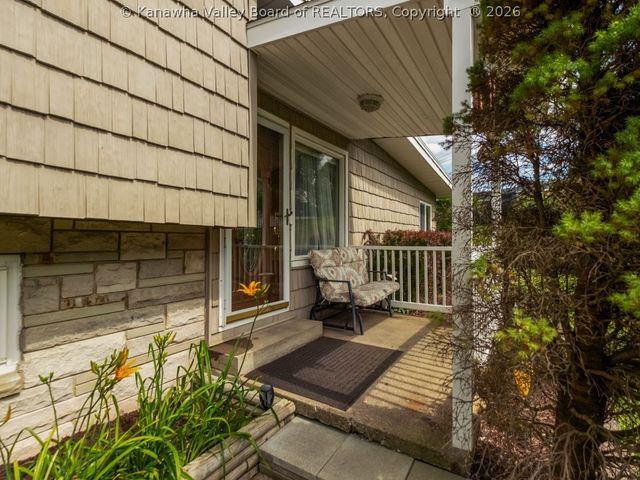 812 Carroll Road, Charleston, WV 25314