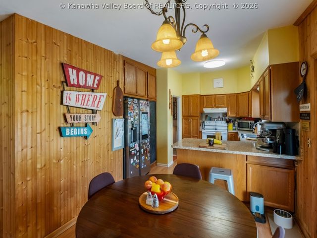 812 Carroll Road, Charleston, WV 25314