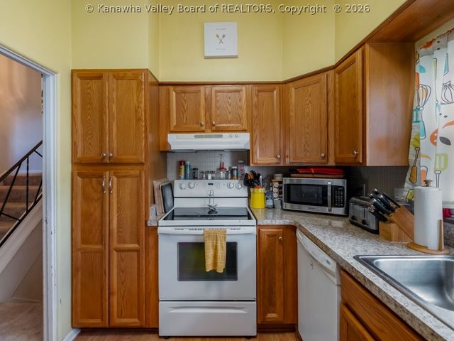 812 Carroll Road, Charleston, WV 25314