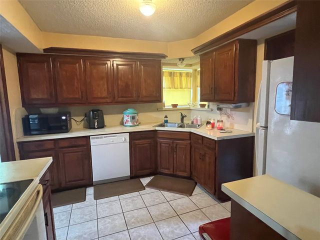 8679 Woodstream Drive, Frisco, TX 75034