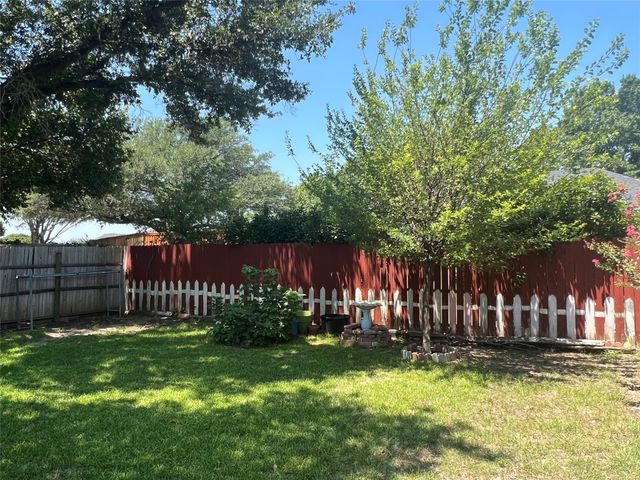 8679 Woodstream Drive, Frisco, TX 75034