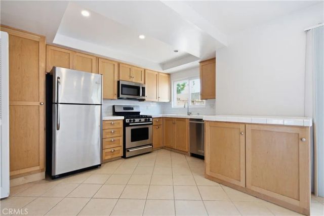 5664 Etiwanda, Tarzana, CA 91356