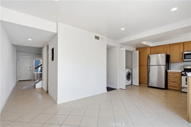 5664 Etiwanda, Tarzana, CA 91356