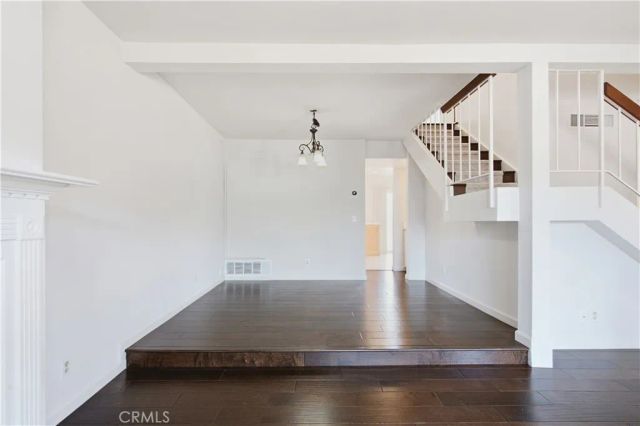 5664 Etiwanda, Tarzana, CA 91356