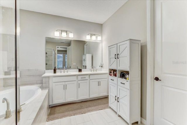 33886 LANDSMAN LOOP, Wesley Chapel, FL 33543