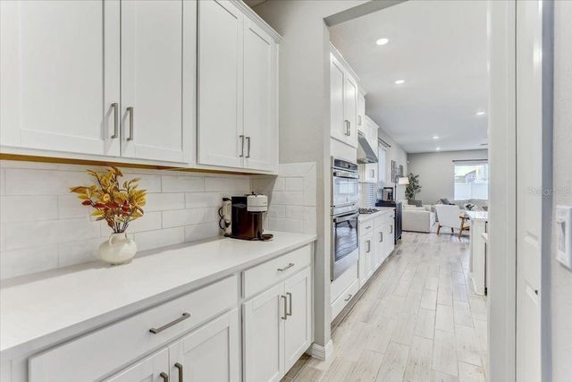 33886 LANDSMAN LOOP, Wesley Chapel, FL 33543