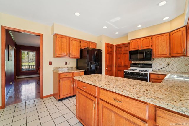 1 Boxwood Lane, Montgomery, NY 12549