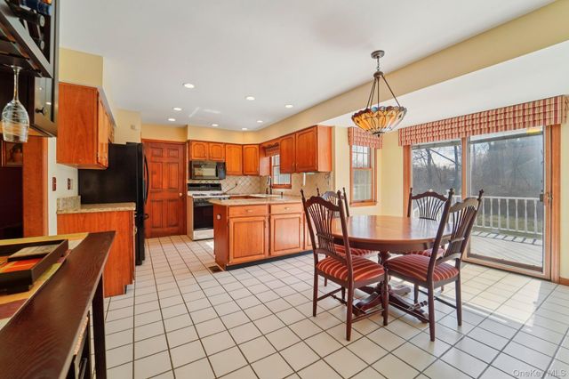 1 Boxwood Lane, Montgomery, NY 12549
