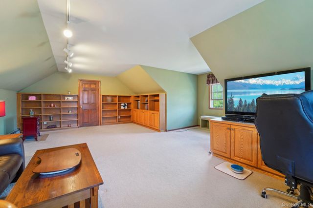 1 Boxwood Lane, Montgomery, NY 12549
