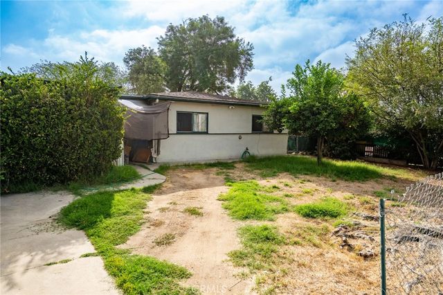6705 Valaria Drive, Highland, CA 92346