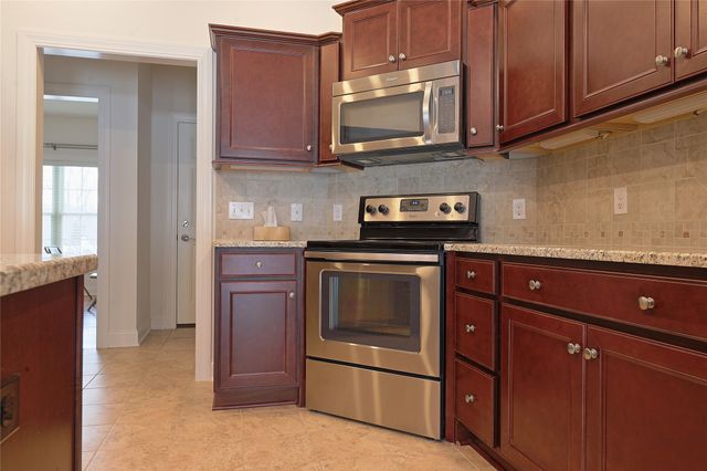 4355 STONE CREEK Drive, Erie, PA 16506